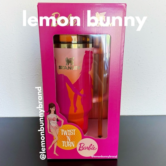 🩷🧡 Barbie x Stanley Collaboration ‘60s Twist 'N Turn 40 oz Quencher NIB NWT - Picture 1 of 13